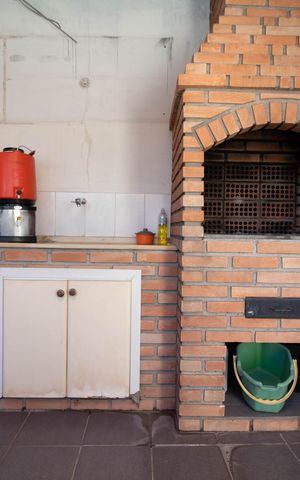 Casa à venda com 240m², 3 quartos e 2 vagas Casa à venda com 240m², 3 quartos e 2 vagasÁrea gourmet