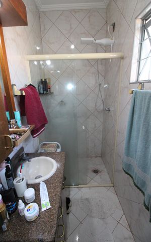 Casa para alugar com 200m², 4 quartos e 2 vagasBanheiro da Suíte