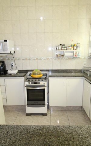 Casa para alugar com 200m², 4 quartos e 2 vagasCozinha