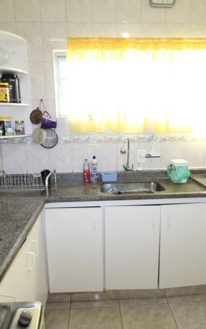 Casa para alugar com 200m², 4 quartos e 2 vagasCozinha