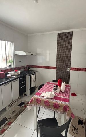 Casa à venda com 125m², 5 quartos e 2 vagas Casa à venda com 125m², 5 quartos e 2 vagasCozinha