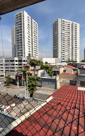 Casa à venda com 125m², 5 quartos e 2 vagas Casa à venda com 125m², 5 quartos e 2 vagasVista da Sacada