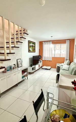 Casa à venda com 125m², 5 quartos e 2 vagas Casa à venda com 125m², 5 quartos e 2 vagasSala