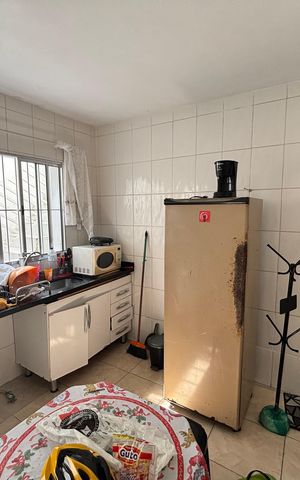 Casa à venda com 125m², 5 quartos e 2 vagas Casa à venda com 125m², 5 quartos e 2 vagasCozinha 3