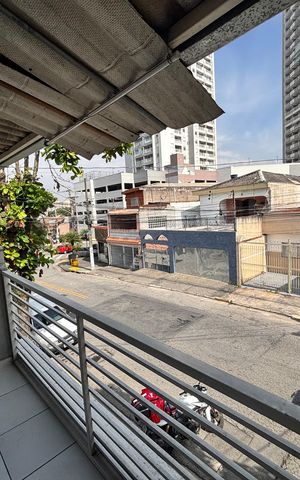 Casa à venda com 125m², 5 quartos e 2 vagas Casa à venda com 125m², 5 quartos e 2 vagasVista da Sacada