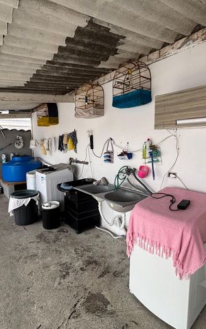 Casa à venda com 125m², 5 quartos e 2 vagas Casa à venda com 125m², 5 quartos e 2 vagasÁrea de Serviço