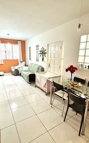Casa à venda com 125m², 5 quartos e 2 vagas Casa à venda com 125m², 5 quartos e 2 vagasSala