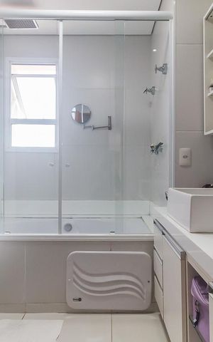 Apartamento para alugar com 150m², 3 quartos e 3 vagas Apartamento para alugar com 150m², 3 quartos e 3 vagasBanheiro da Suíte 1