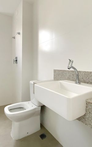 Apartamento à venda com 73m², 3 quartos e 2 vagas Apartamento à venda com 73m², 3 quartos e 2 vagasBanheiro da Suíte 1