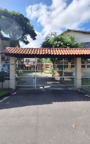 Casa de condomínio à venda com 145m², 3 quartos e 2 vagas Casa de condomínio à venda com 145m², 3 quartos e 2 vagasFachada
