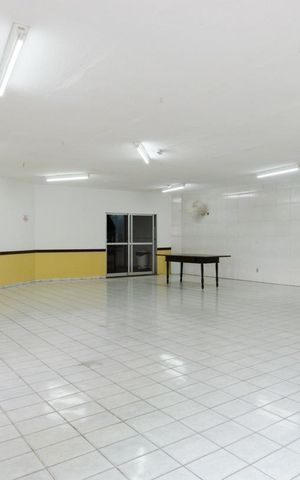 Apartamento à venda com 63m², 2 quartos e 1 vaga Apartamento à venda com 63m², 2 quartos e 1 vagaÁrea comum - Salão de festas