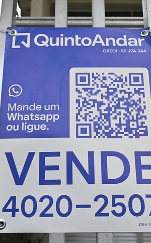 Casa à venda com 332m², 4 quartos e 4 vagasPlaquinha Vende Instalada 27/04/26 - Cod: ZNHJ-1291