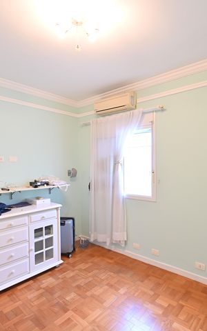 Casa à venda com 332m², 4 quartos e 4 vagasSuíte 1