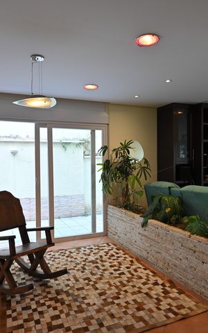 Casa à venda com 332m², 4 quartos e 4 vagasSala