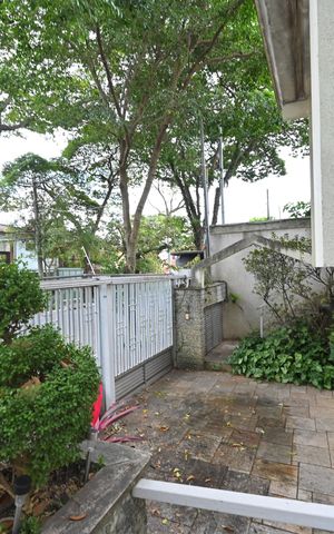 Casa à venda com 332m², 4 quartos e 4 vagasEntrada