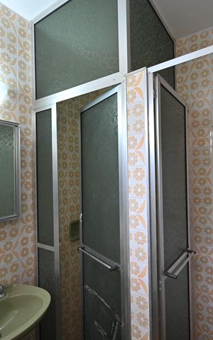 Casa à venda com 332m², 4 quartos e 4 vagasBanheiro da Piscina/Churrasqueira