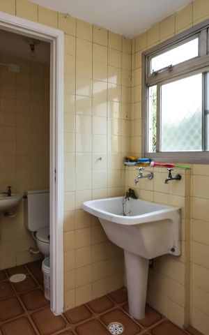Apartamento para alugar com 57m², 2 quartos e 1 vagaÁrea de Serviço