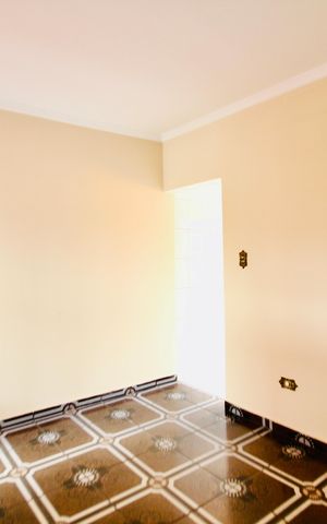 Casa à venda com 145m², 4 quartos e 4 vagas Casa à venda com 145m², 4 quartos e 4 vagasSala