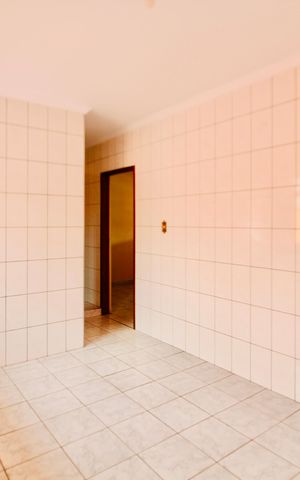 Casa à venda com 145m², 4 quartos e 4 vagas Casa à venda com 145m², 4 quartos e 4 vagasCozinha