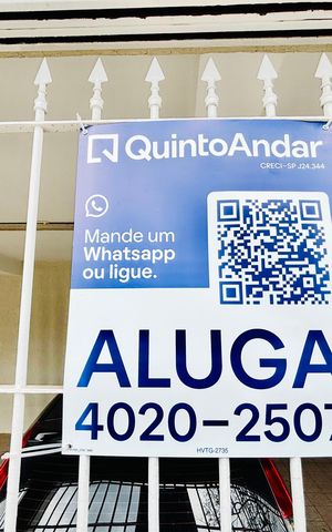 Casa à venda com 145m², 4 quartos e 4 vagas Casa à venda com 145m², 4 quartos e 4 vagasFachada