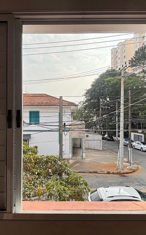 Casa à venda com 180m², 5 quartos e 4 vagas Casa à venda com 180m², 5 quartos e 4 vagasQuarto 2