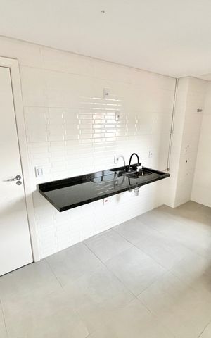 Apartamento à venda com 43m², 2 quartos e sem vaga Apartamento à venda com 43m², 2 quartos e sem vagaSala/Cozinha