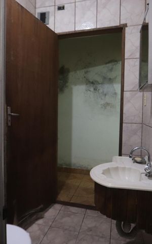 Casa à venda com 199m², 4 quartos e 2 vagasBanheiro