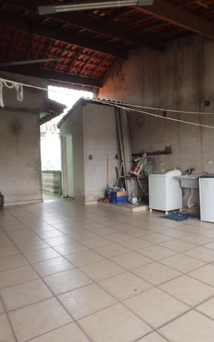 Casa à venda com 199m², 4 quartos e 2 vagasVaranda - Casa 2