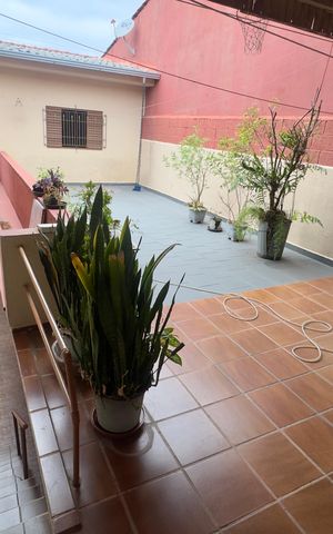 Casa à venda com 200m², 3 quartos e 2 vagasQuintal