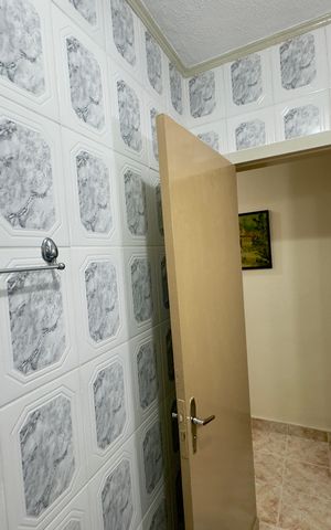 Casa à venda com 200m², 3 quartos e 2 vagasBanheiro