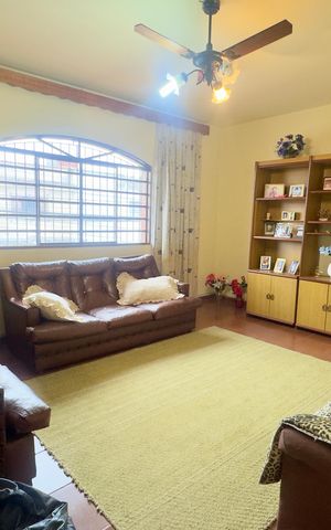 Casa à venda com 200m², 3 quartos e 2 vagasSala 2