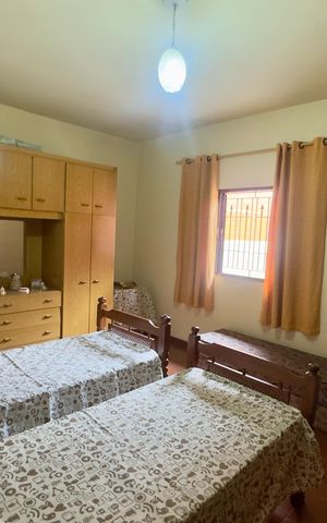 Casa à venda com 200m², 3 quartos e 2 vagasQuarto 1