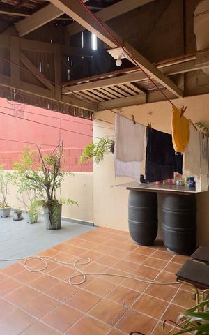 Casa à venda com 200m², 3 quartos e 2 vagasÁrea de Serviço