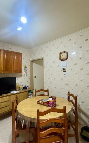 Casa à venda com 200m², 3 quartos e 2 vagasCozinha