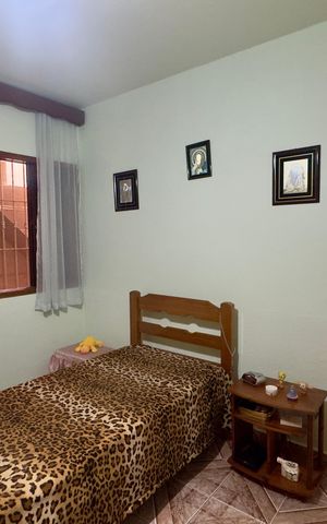 Casa à venda com 200m², 3 quartos e 2 vagasQuarto 2