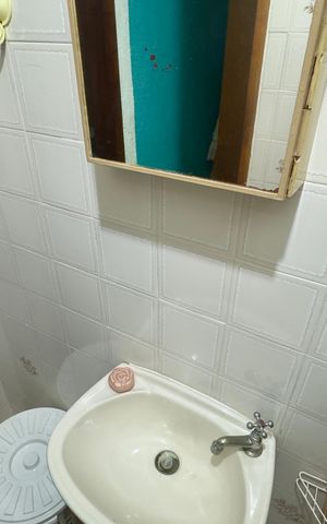 Casa à venda com 200m², 3 quartos e 2 vagasBanheiro 2