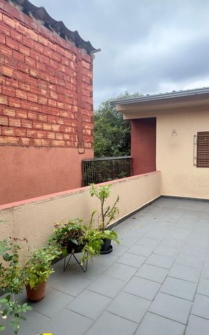 Casa à venda com 200m², 3 quartos e 2 vagasQuintal