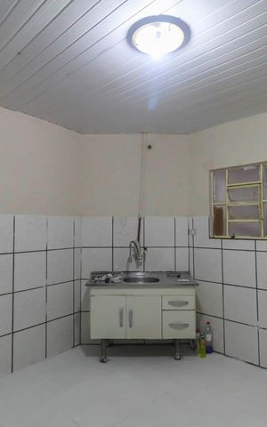 Casa à venda com 105m², 1 quarto e 2 vagas Casa à venda com 105m², 1 quarto e 2 vagasCozinha