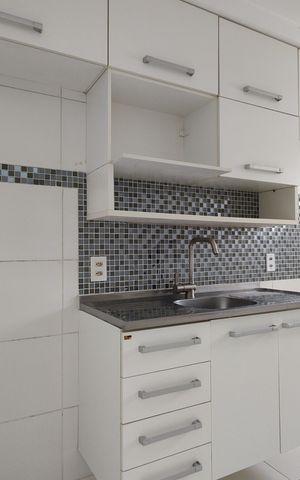 Apartamento à venda com 51m², 2 quartos e 1 vaga Apartamento à venda com 51m², 2 quartos e 1 vagaCozinha - Armários