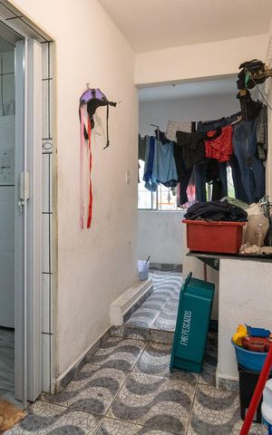 Casa à venda com 300m², 7 quartos e 2 vagas Casa à venda com 300m², 7 quartos e 2 vagasÁrea de Serviço 1