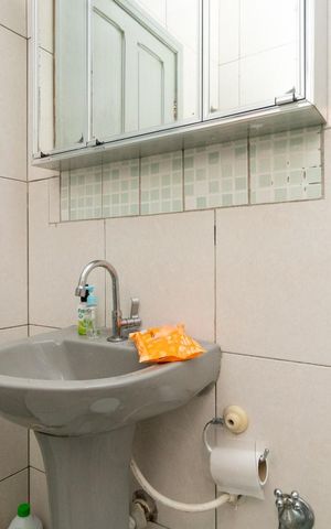Casa à venda com 300m², 7 quartos e 2 vagas Casa à venda com 300m², 7 quartos e 2 vagasBanheiro 2