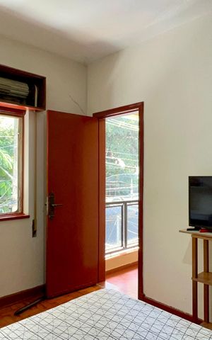 Casa à venda com 180m², 4 quartos e 2 vagas Casa à venda com 180m², 4 quartos e 2 vagasQuarto 1