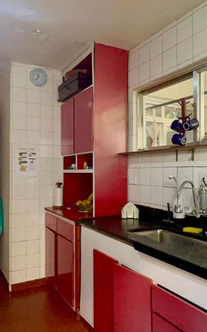 Casa à venda com 180m², 4 quartos e 2 vagas Casa à venda com 180m², 4 quartos e 2 vagasCozinha