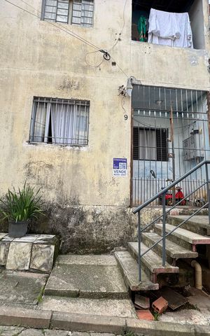 Casa à venda com 52m², 2 quartos e 1 vaga Casa à venda com 52m², 2 quartos e 1 vagaFachada com PLACA