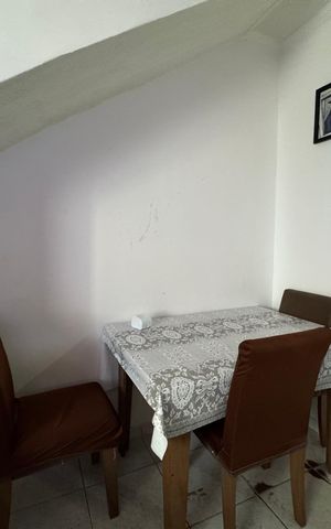 Casa à venda com 52m², 2 quartos e 1 vaga Casa à venda com 52m², 2 quartos e 1 vagaSala