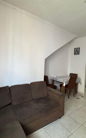 Casa à venda com 52m², 2 quartos e 1 vaga Casa à venda com 52m², 2 quartos e 1 vagaSala