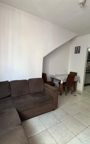 Casa à venda com 52m², 2 quartos e 1 vaga Casa à venda com 52m², 2 quartos e 1 vagaSala