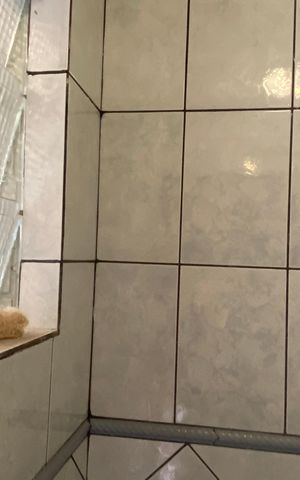 Casa à venda com 500m², 2 quartos e 6 vagasBanheiro da Suíte 3