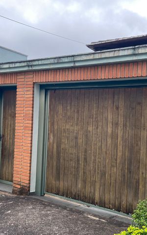 Casa à venda com 500m², 2 quartos e 6 vagasFachada