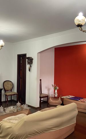Casa à venda com 500m², 2 quartos e 6 vagasSala